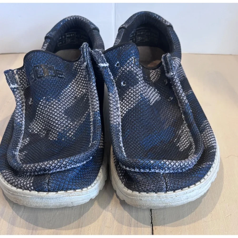 Hey Dude Wally Illusion Mens Blue Camo Knit Loafers Shoes Size 8 110067039